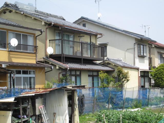 Other. It is a photograph from the south side