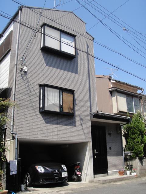 Local appearance photo. The building is carefully your  Local (April 2013) Shooting