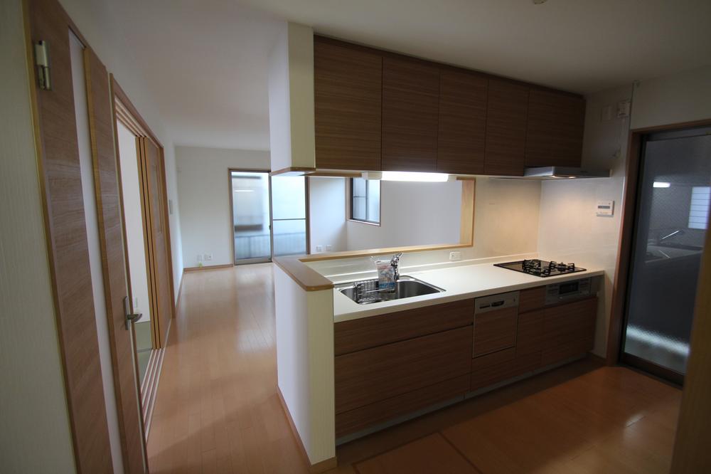 Kitchen. Room (August 2013) Shooting