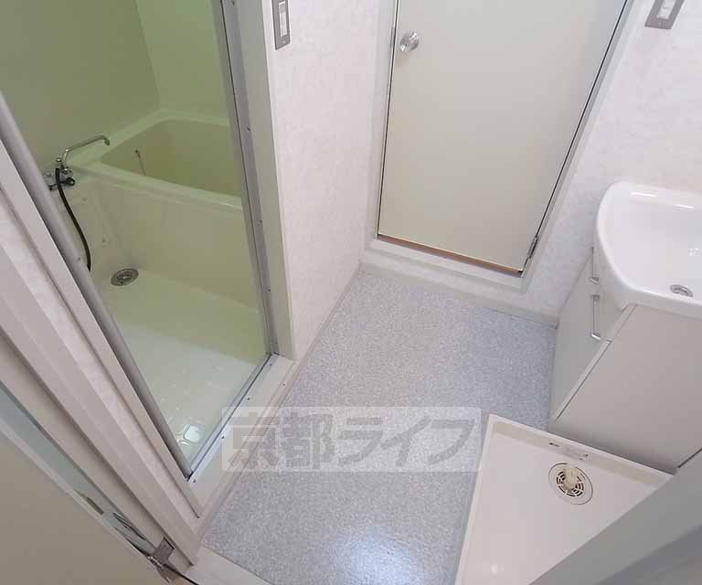 Washroom. There is enough space