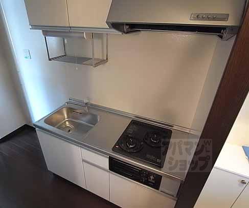 Kitchen. The same series reference photograph