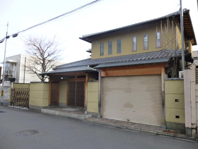 Local appearance photo. Local (February 2013) Shooting