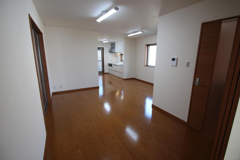 Living. 3 is No. land of living