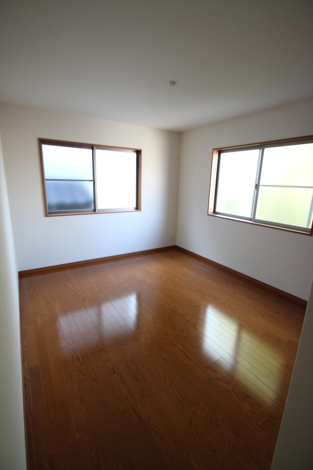 Non-living room. 3 is the issue areas of Western-style