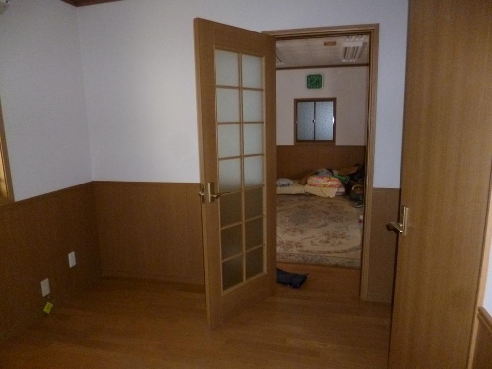 Non-living room. Indoor (March 2013) Shooting