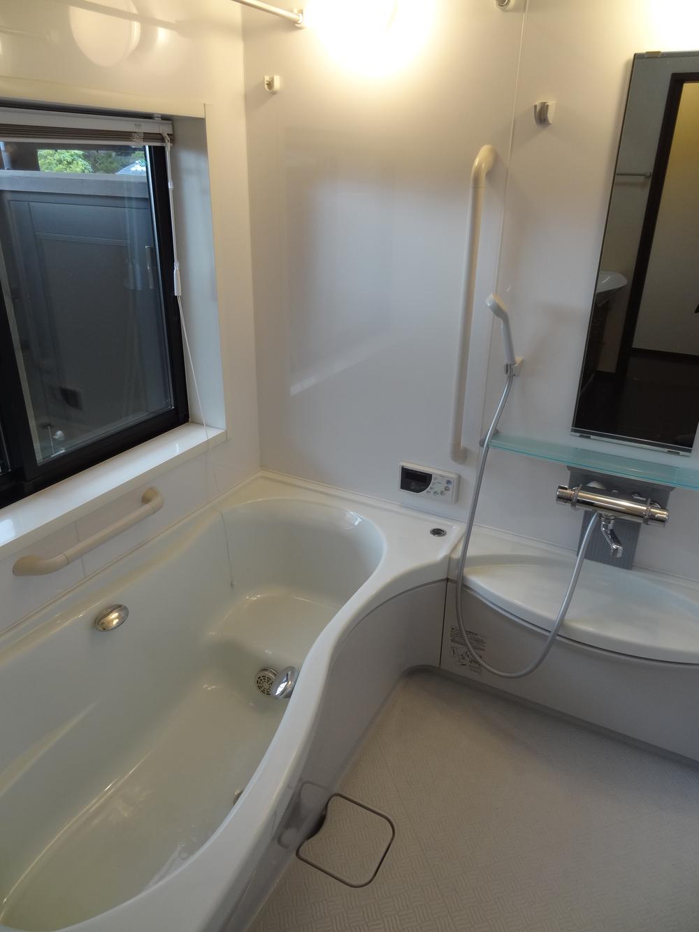 Bathroom. Indoor (11 May 2013) Shooting