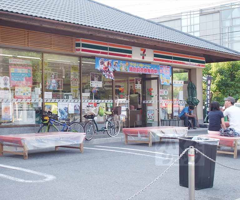 Convenience store. Seven-Eleven Kyoto Heian Jingumae store (convenience store) up to 100m