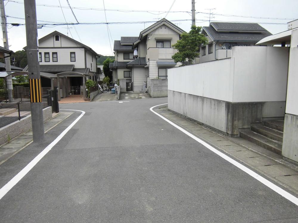 Local photos, including front road. Local (July 2013) Shooting