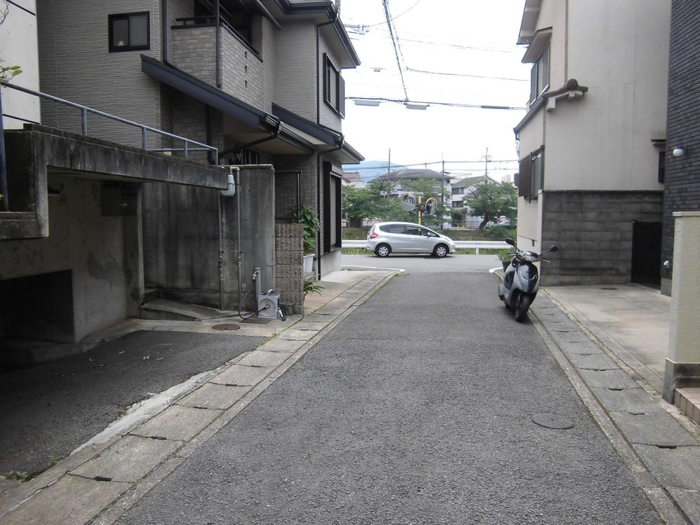 Local photos, including front road. Local (June 2013) Shooting