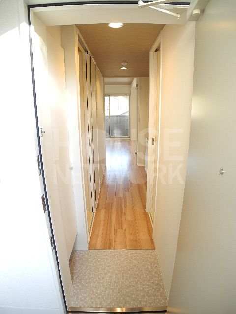 Entrance. Questions about property, Contact do not hesitate!