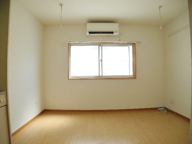 Living and room.  ☆ Contact 0120-21-3325 ☆