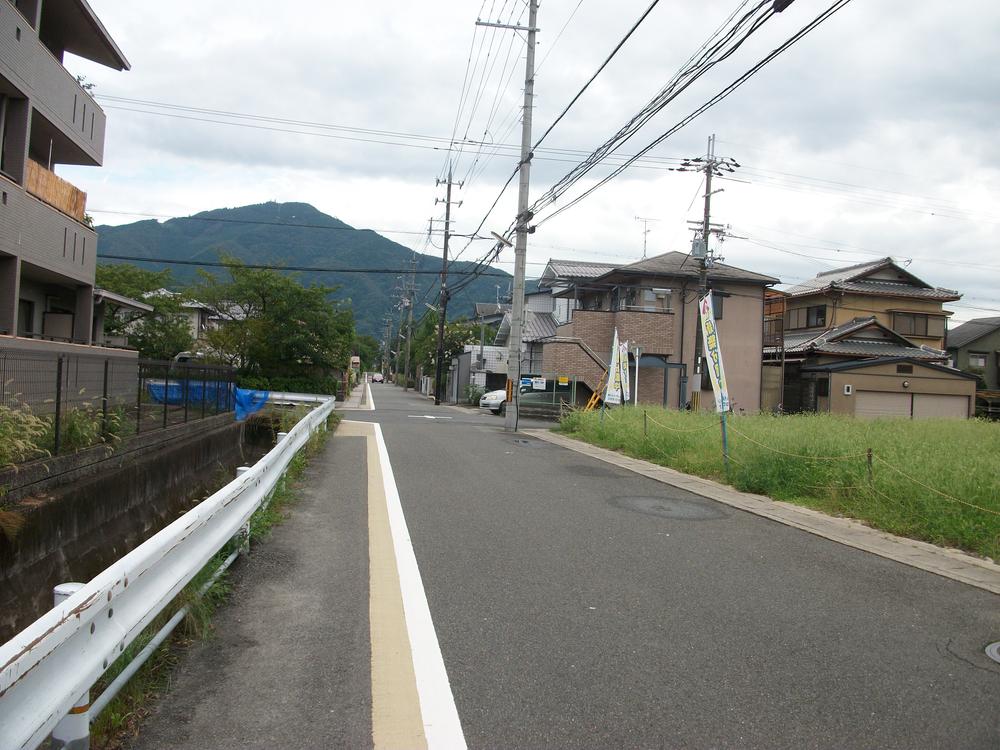 Local photos, including front road. Local (September 2013) Shooting