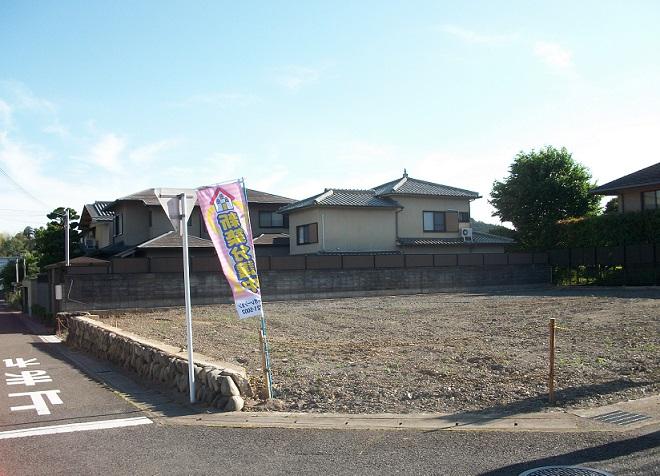 Local photos, including front road. Local (September 2013) Shooting