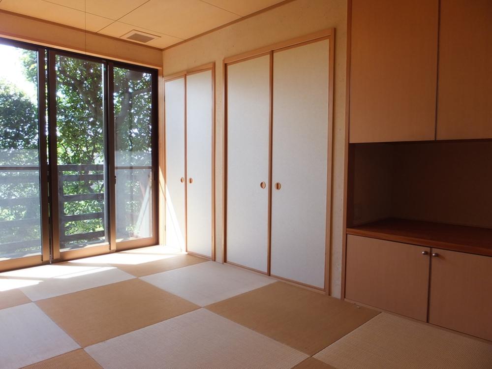 Living. Japanese-style room that follows the living Indoor (April 2013) Shooting