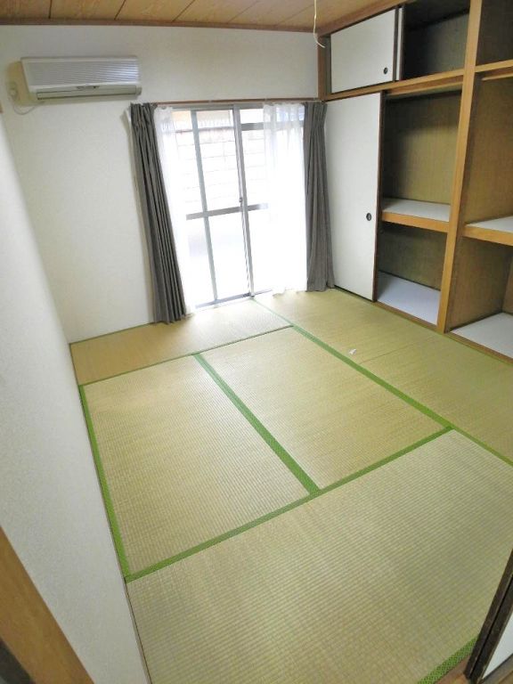 Other room space. For further information, please contact toll-free 0120-21-3325 ☆