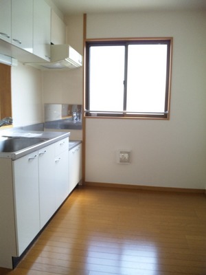 Kitchen. Is a family type of gas two-burner installation Allowed.