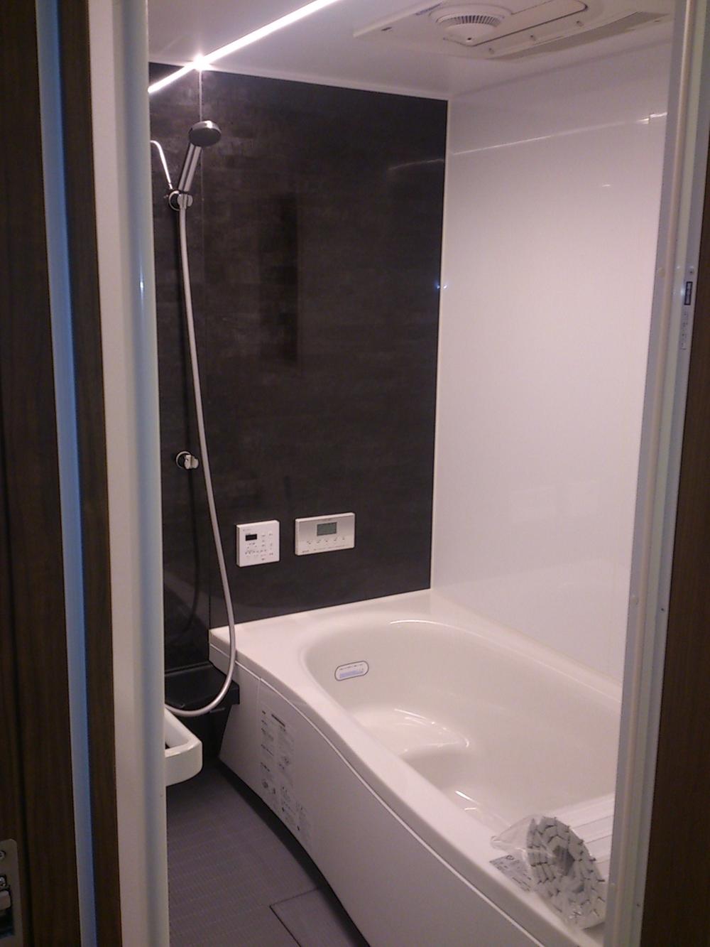 Bathroom. Room (August 2013) Shooting