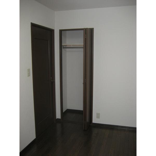 Down Nishinotoin through Shiokoji Shimogyo-ku Kyoto Kyoto Prefecture Minamifudodo cho