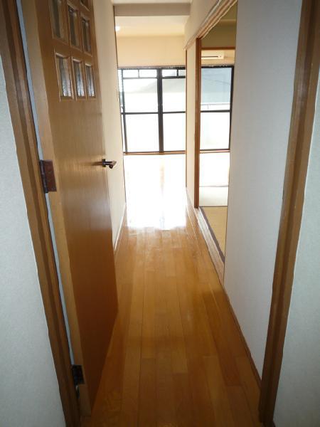 Entrance. Corridor