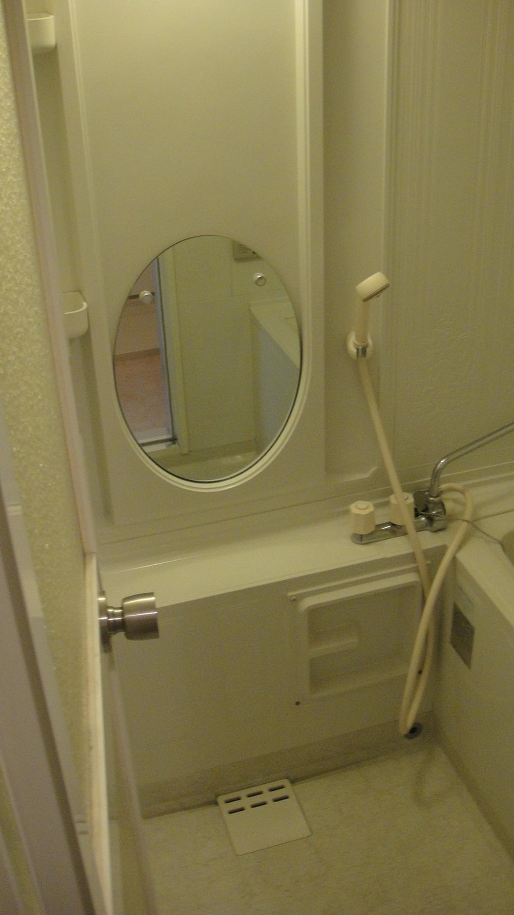 Bathroom. Indoor (11 May 2013) Shooting