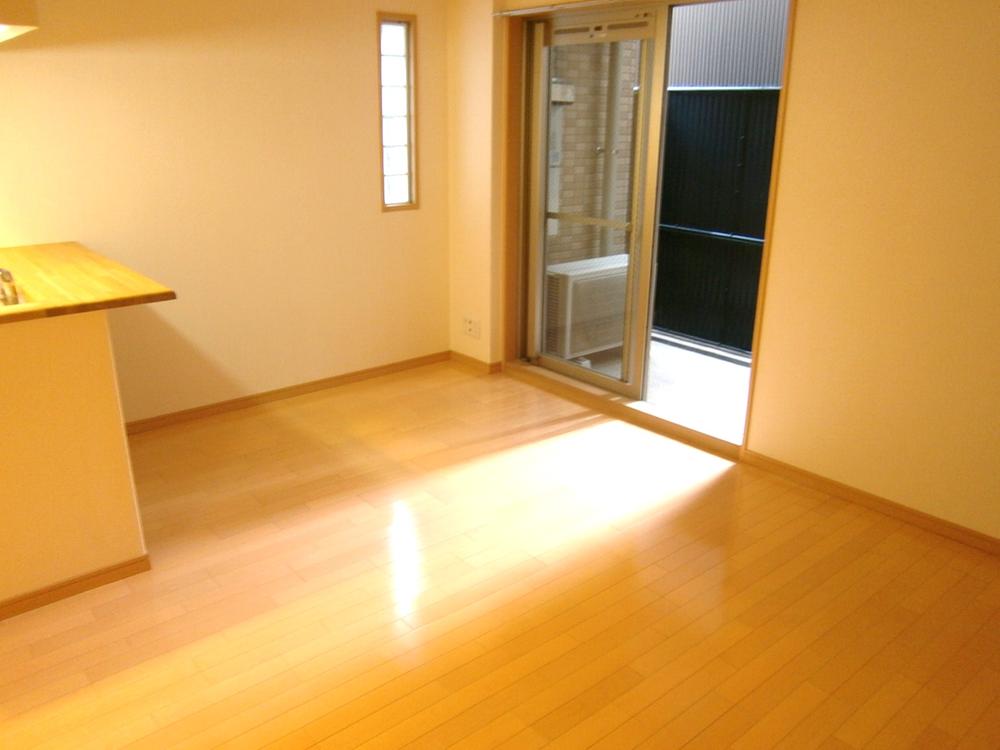 Living. Indoor (11 May 2012) shooting