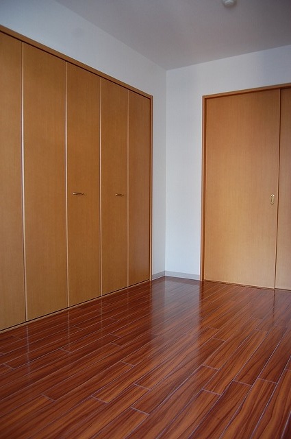 Other room space. Western style room