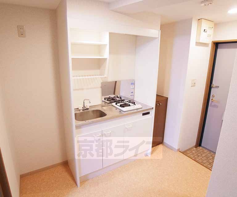 Kitchen. 503, Room photo diversion
