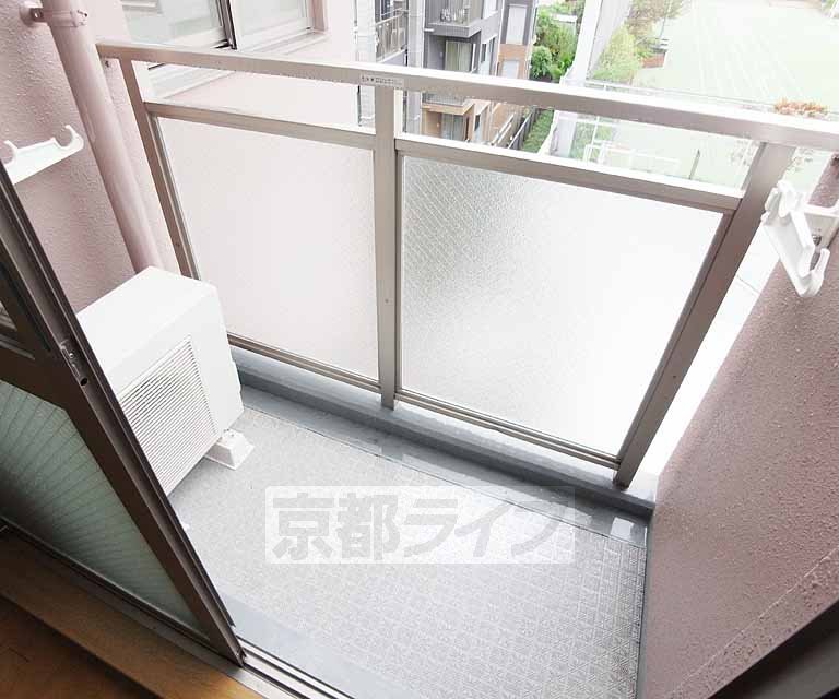 Balcony. 503, Room photo diversion