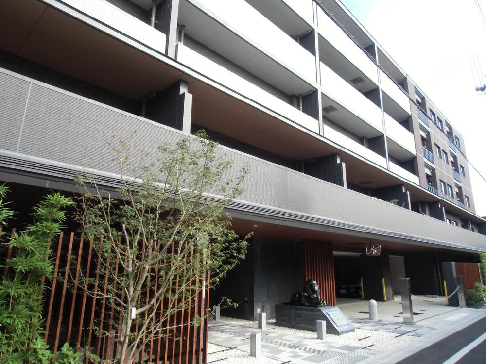 Local appearance photo. Local (10 May 2013) Shooting