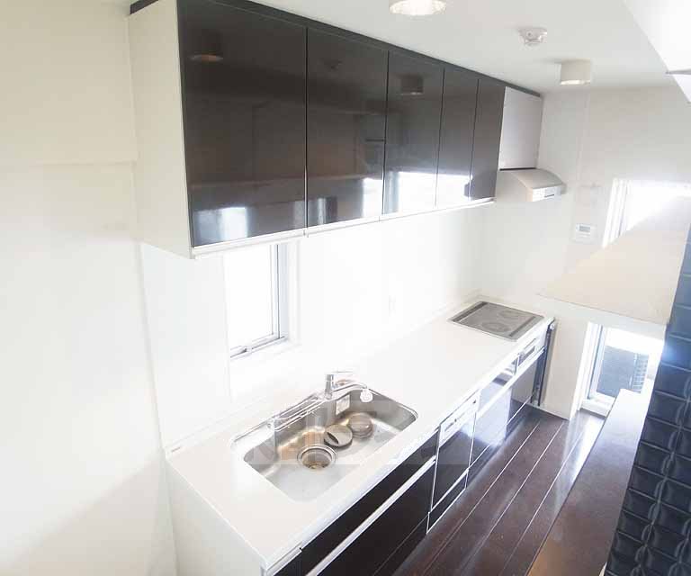Kitchen. 701, Room photo diversion