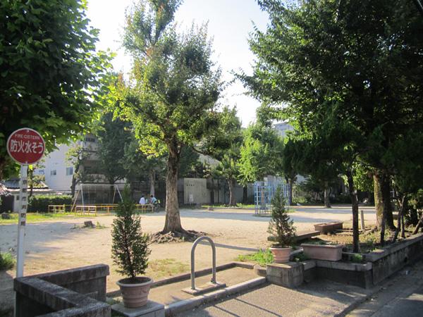 park. Up to about Rokujoin park 310m