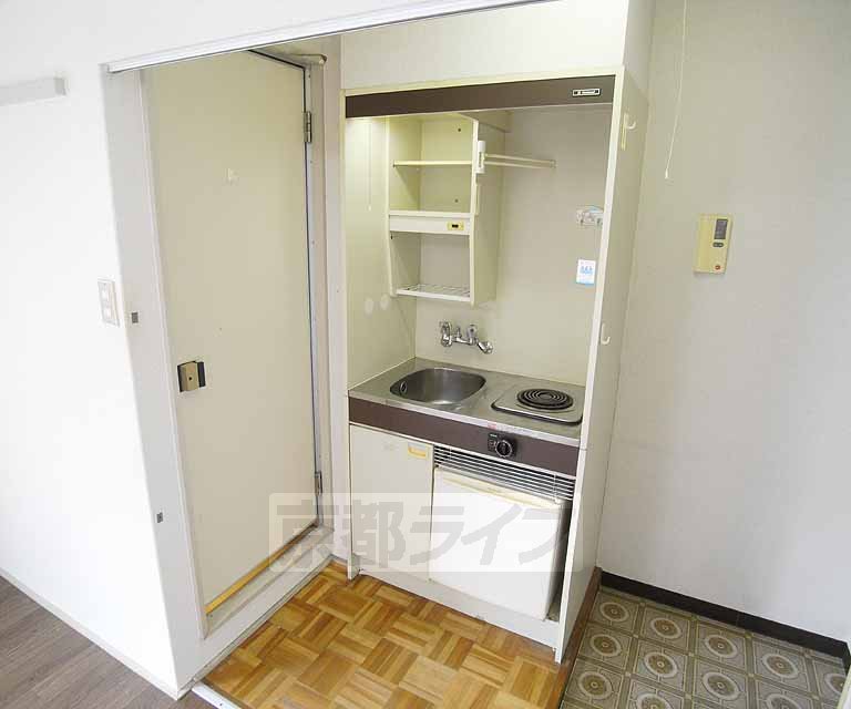 Kitchen. 302, Room photo diversion