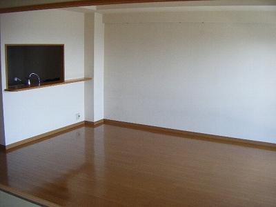 Living. LD is a living room with a floor heating of about 10.2 quires.