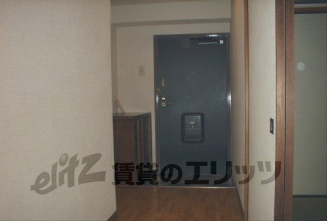 Other room space. Corridor