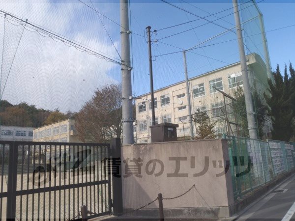 Junior high school. Sokeoka 1350m until junior high school (junior high school)