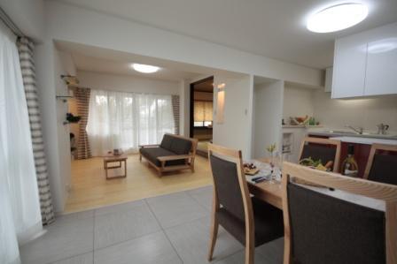 Living. Our construction cases