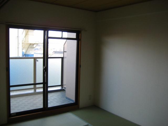 Non-living room. Indoor (September 2013) Shooting