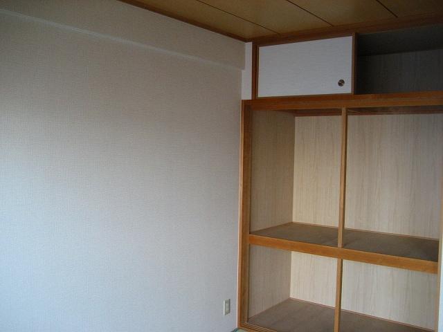 Non-living room. Indoor (September 2013) Shooting