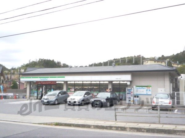 Convenience store. FamilyMart Kaohsiung Umekehatake store up (convenience store) 810m