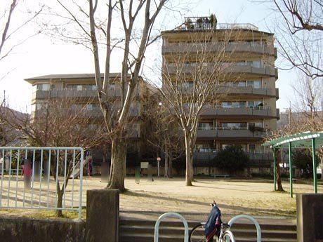 park. Up to about Onawaba children's park 270m