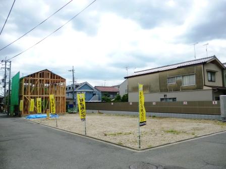 Local photos, including front road. East before road photo. Width There 5M because 1BOX is also a breeze