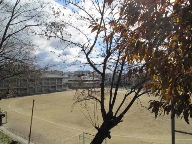 Junior high school. 760m up to Kyoto Tatsuhachikeoka junior high school