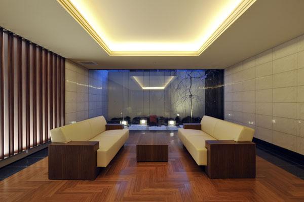 Entrance. Entrance Lounge / October 2010 shooting