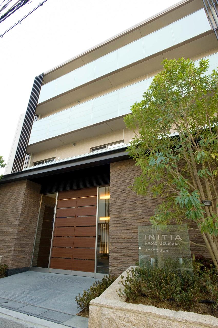 Local appearance photo. emblem / February 2010 shooting