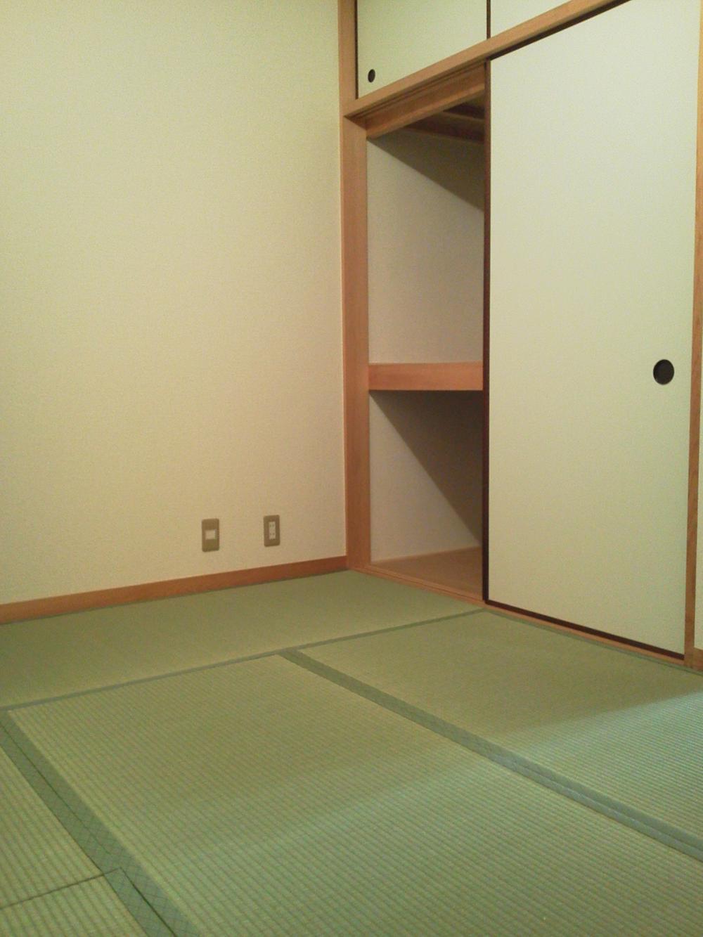 Non-living room. First floor Japanese-style room 6 quires
