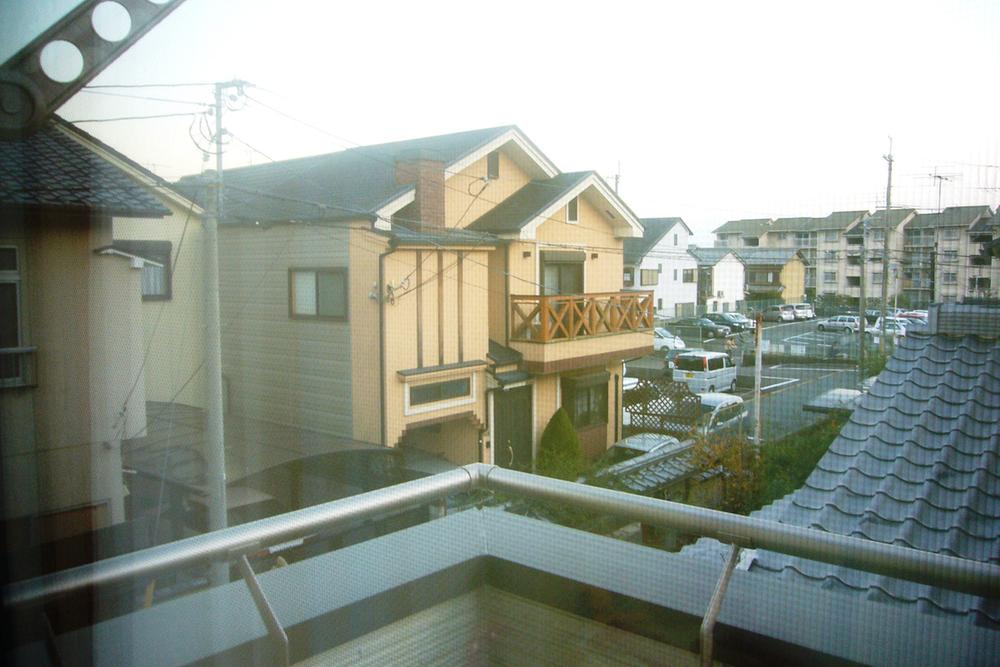 View photos from the dwelling unit. View from the site (October 2007) Shooting