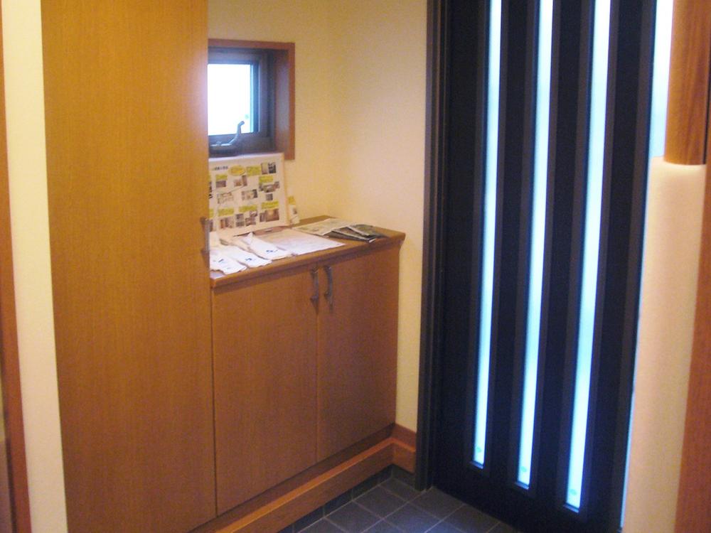 Entrance. Local (10 May 2007) Shooting