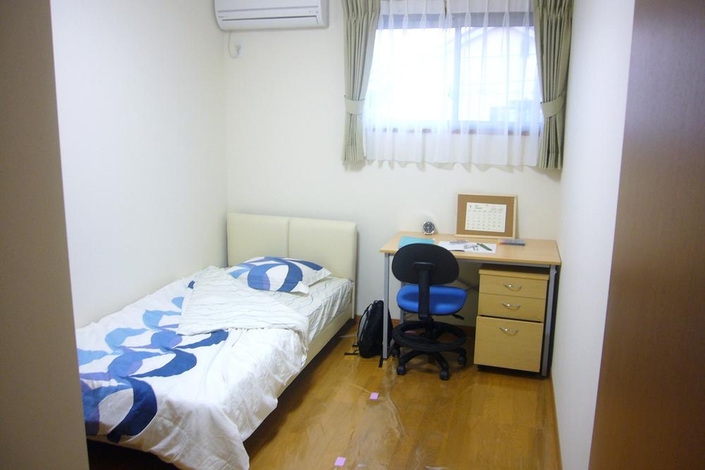 Non-living room. Western-style (5.5 quire)