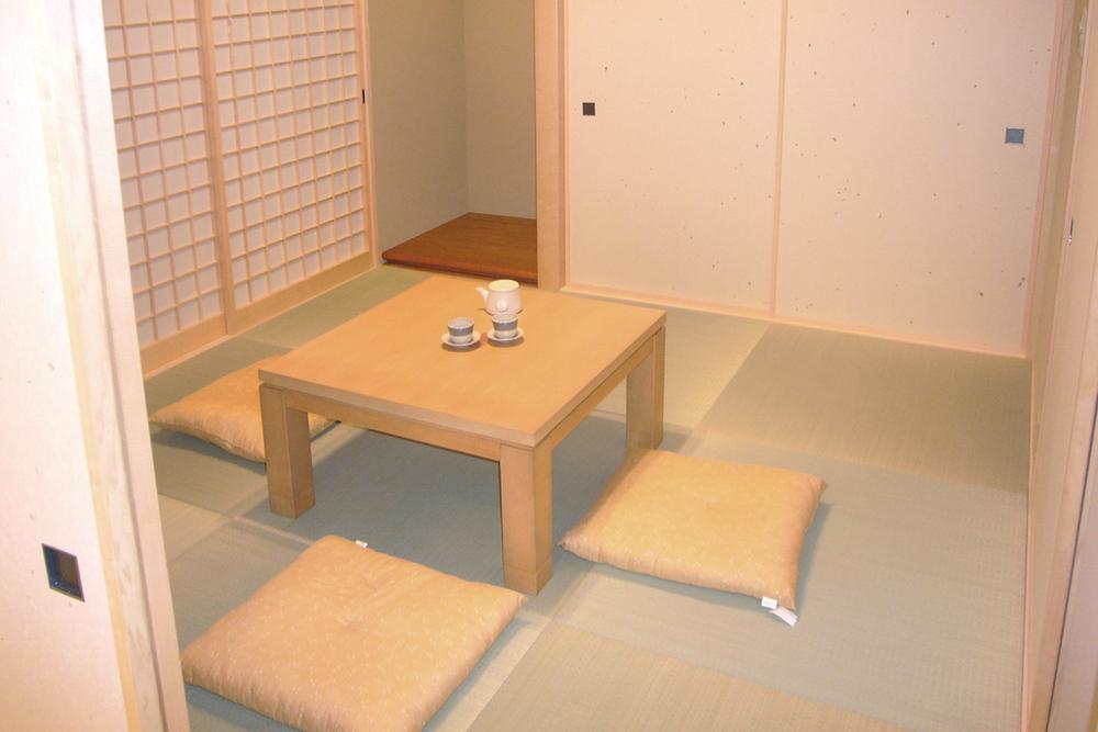 Other introspection. Japanese style room