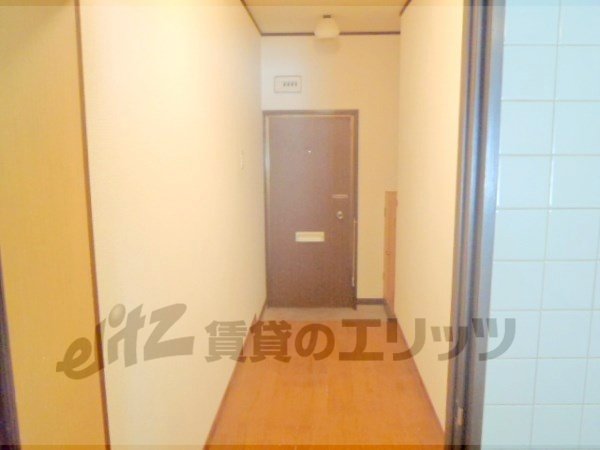 Other room space. Corridor